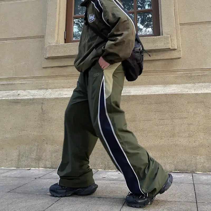 Neo-Tech Urban Cargo Pant Ensemble