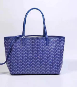 Chic Croyard Tote Bag