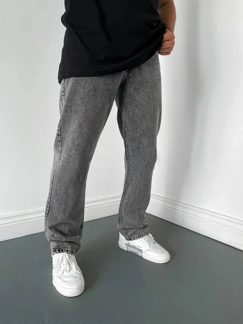 Vanguard Relaxed Fit Jeans